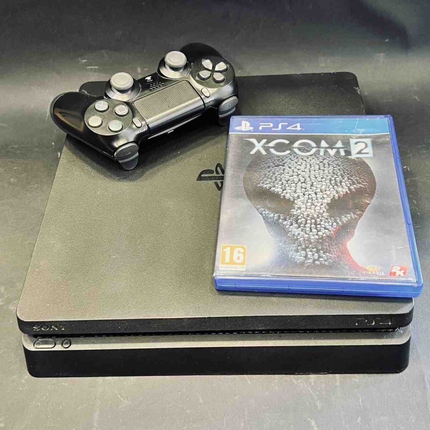 SONY PS4 Slim конзола с джойстик и игра XCOM 2 | Ниска цена заложна къща